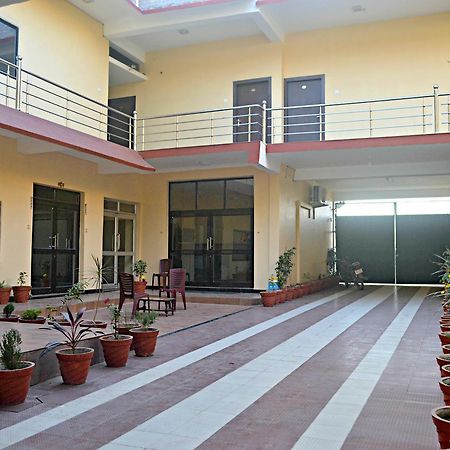 Hotel Bhammars Balangir Eksteriør bilde