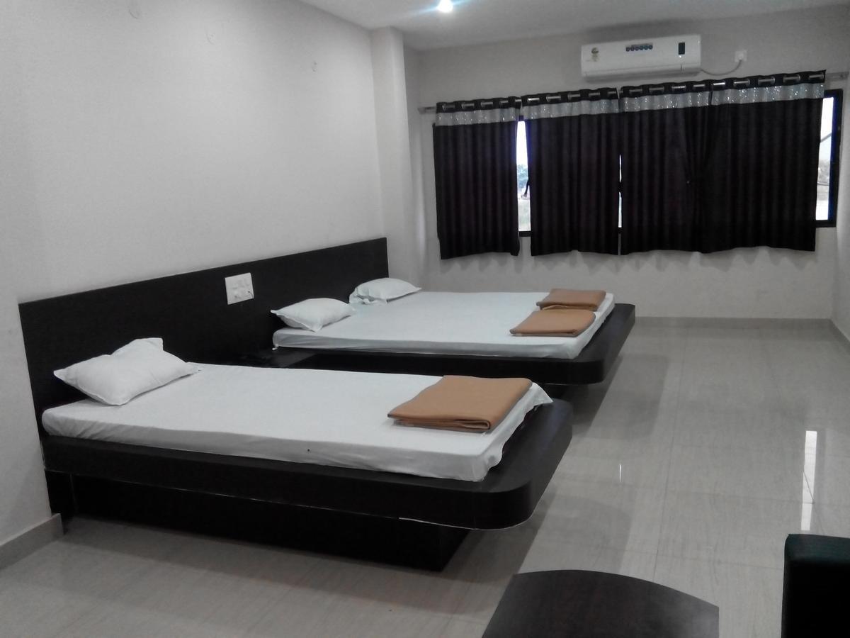 Hotel Bhammars Balangir Eksteriør bilde